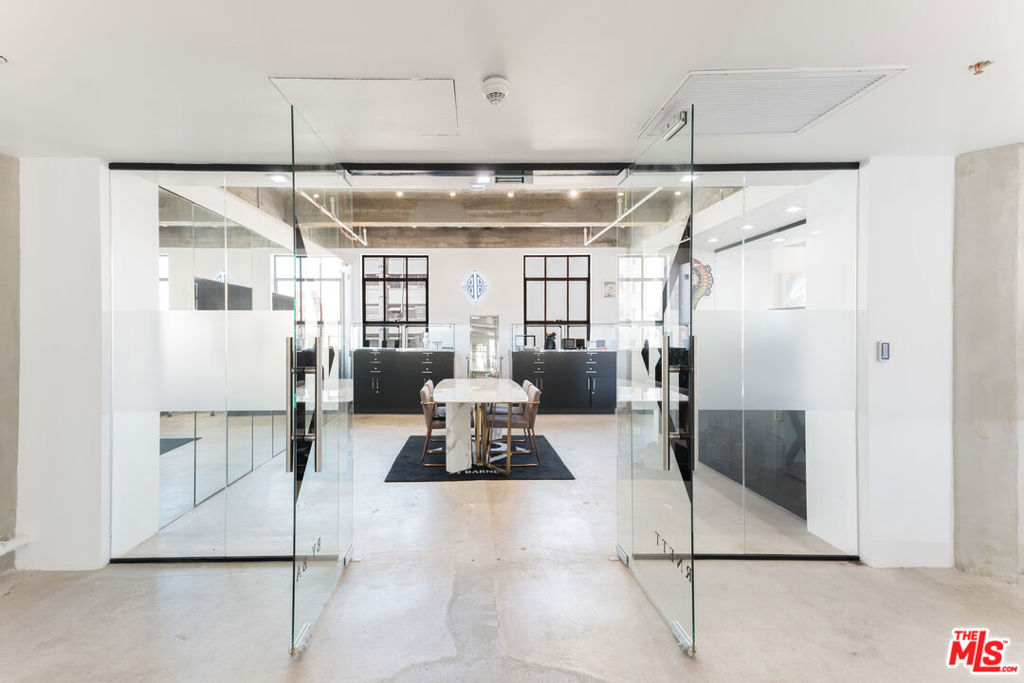 742 S Hill St 903, Los Angeles, CA 90014