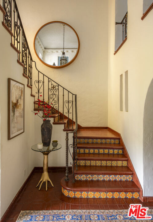 Image 19 of 44 For 5470 Los Feliz Boulevard