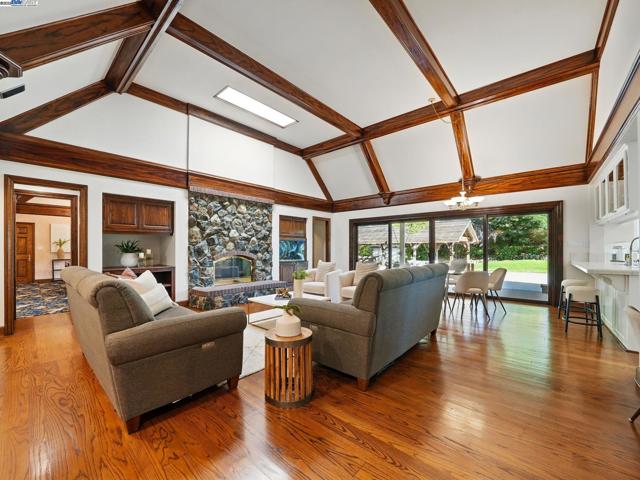 Image 11 of 60 For 4103 Greenoaks Way