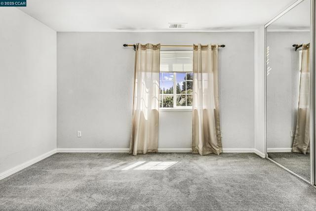 1795 Walnut Creek Dr, Santa Rosa CA: https://media.crmls.org/mediaz/af39c2ed-dbdf-4c99-b00e-ad08d747cca8.jpg