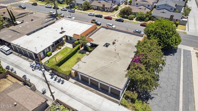 1401 Glenwood Drive, Oxnard CA: https://media.crmls.org/mediaz/af39ec97-5b0f-477f-84b5-556fb3a27471.jpg
