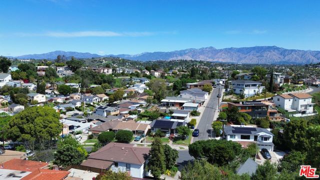2849 Adkins Avenue, Los Angeles CA: https://media.crmls.org/mediaz/af3a06f8-6568-4b1f-8e70-6c3ed5ad2d97.jpg