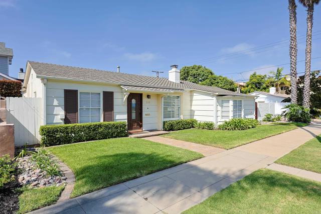 518 5th Street, Coronado CA: https://media.crmls.org/mediaz/af3a53fa-9fbb-4ab9-a3b2-2f01b30a1ad8.jpg