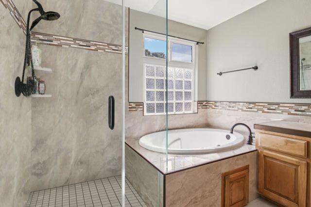 9740 Linnet Court, Gilroy CA: https://media.crmls.org/mediaz/af3a7c25-a133-4cb6-b634-4f06c8fc8cbe.jpg