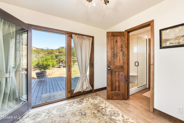 356 E Carlisle Road, Thousand Oaks CA: https://media.crmls.org/mediaz/af3bdba9-7660-4f15-aa36-d0d1a2638838.jpg