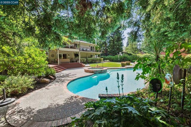 210 Still Creek Rd, Danville CA: https://media.crmls.org/mediaz/af3c1331-9ec6-4953-ad0b-a9cbb33e4371.jpg
