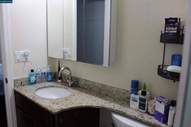 2956 Mckenzie Dr, Richmond CA: https://media.crmls.org/mediaz/af3cbec4-f70a-4002-a1b3-dd10cf8e518b.jpg