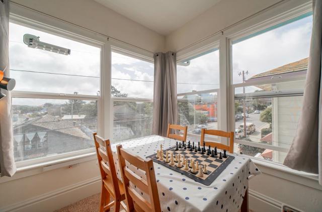 206 Cypress Avenue, Pacific Grove CA: https://media.crmls.org/mediaz/af3e2f4b-a155-4582-840c-7e72e19aa16b.jpg