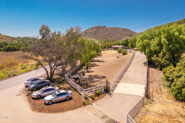 4850 N Moorpark Road, Thousand Oaks CA: https://media.crmls.org/mediaz/af3e3fb1-77e4-4d12-9c02-414a97a5e07f.jpg