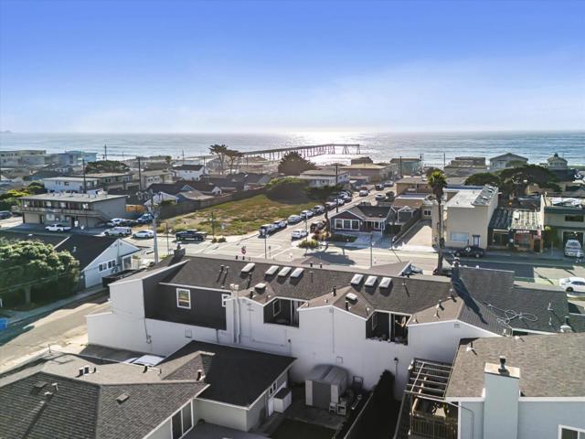 1715 Palmetto Avenue, Pacifica CA: https://media.crmls.org/mediaz/af3ea59f-8912-4558-93e0-a699c90e64e1.jpg