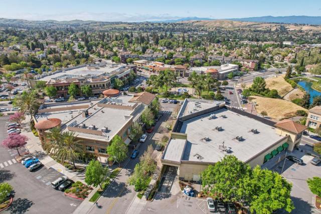 4231 Siena Court, San Jose CA: https://media.crmls.org/mediaz/af3ed985-84cc-4884-bfe8-e4ab595c5a30.jpg