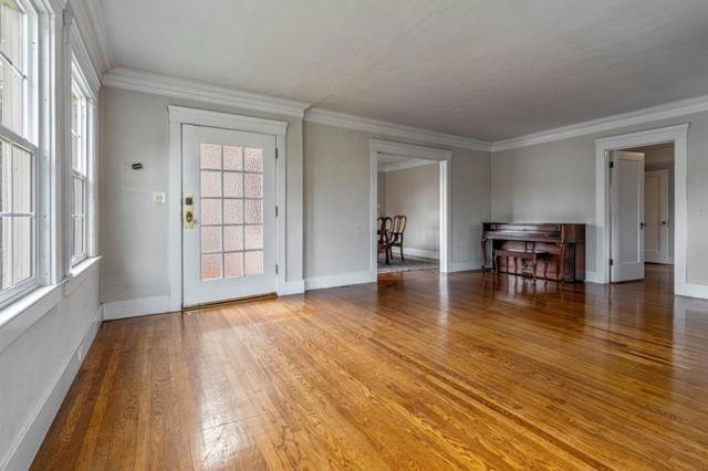 Image 4 of 36 For 1349 Drake Avenue