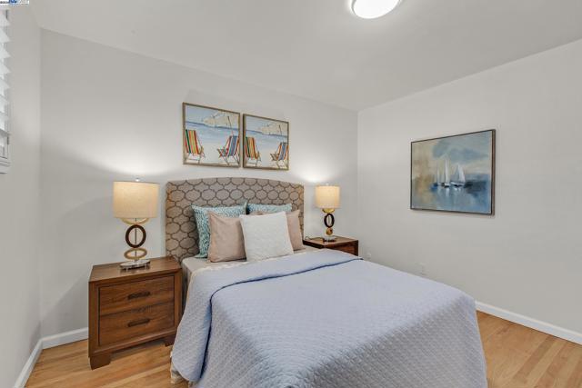 30847 Prestwick Ave, Hayward CA: https://media.crmls.org/mediaz/af4039c2-b841-4b74-b18f-98e7e2c36992.jpg