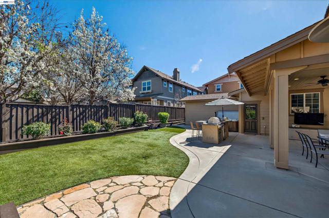 Image 30 of 45 For 5564 Stockton Loop