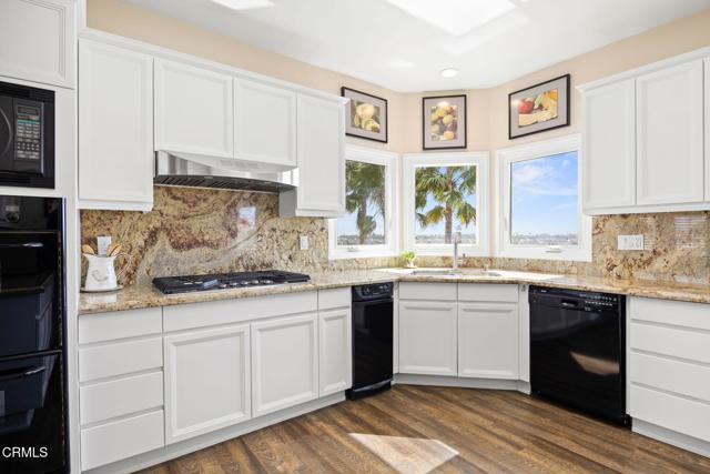 Detail Gallery Image 28 of 75 For 4252 Harbour Island Ln, Oxnard,  CA 93035 - 2 Beds | 2/1 Baths