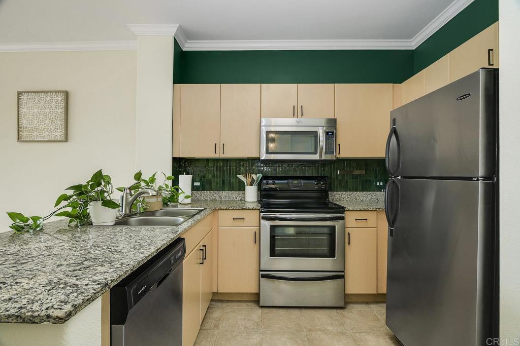 1642 7th Avenue - photo 2