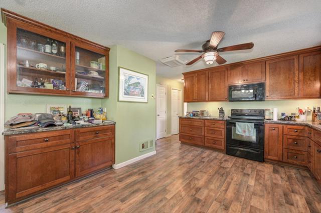 874 Feather Drive, Copperopolis CA: https://media.crmls.org/mediaz/af41069a-1fec-4d04-ac2f-ee7dd257a55e.jpg