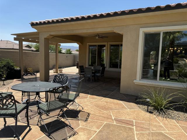 38 Chianti, Rancho Mirage CA: https://media.crmls.org/mediaz/af41fe59-53a0-485c-a571-45ad4f1c7f30.jpg