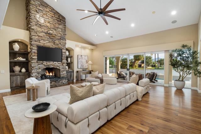 78955 Martinique Drive, Bermuda Dunes CA: https://media.crmls.org/mediaz/af42737e-c50f-41f3-81ca-5fb3e7d05c61.jpg