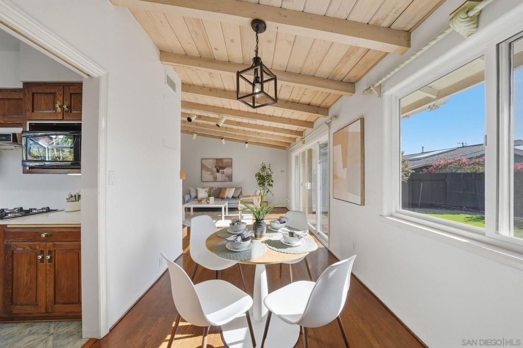 2212 August - photo 10