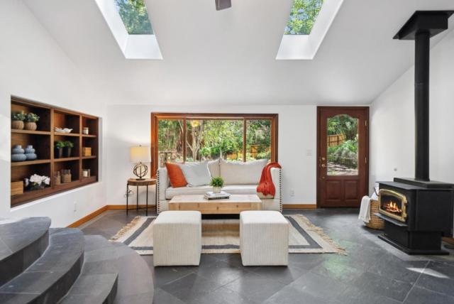 24751 Hutchinson Road, Los Gatos CA: https://media.crmls.org/mediaz/af43c4c2-5af2-4d6e-8e2b-fb7fa2e585a2.jpg