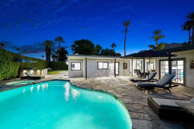 76140 Fairway Drive, Indian Wells CA: https://media.crmls.org/mediaz/af44a102-fd8a-4149-9f5e-df44ed8c52f1.jpg