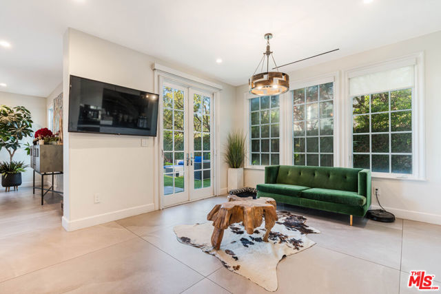 6 Bed Home for Sale in Calabasas, California