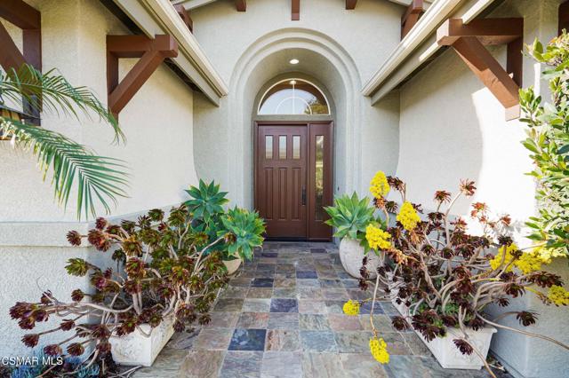 657 Via Vista Vista, Newbury Park CA: https://media.crmls.org/mediaz/af44ccb0-f8b6-4b11-9a18-c13edd5721a1.jpg