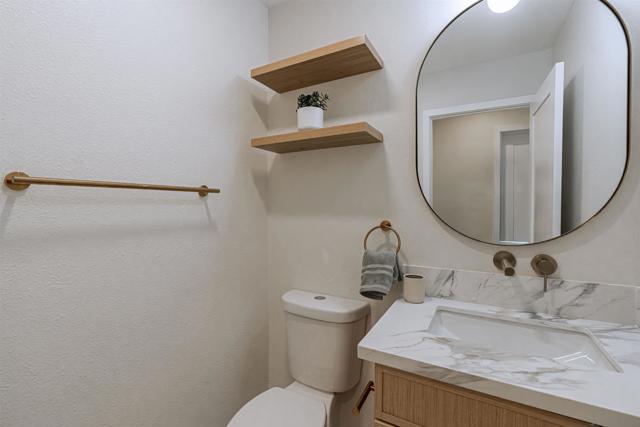 4436 Heritage Glen, San Diego CA: https://media.crmls.org/mediaz/af44ec6f-33f3-4c7c-a02a-ad71daed138a.jpg