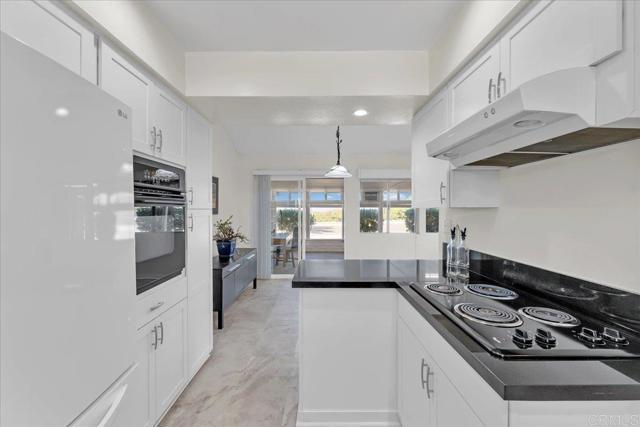 Detail Gallery Image 16 of 44 For 3685 Vista Campana N 56, Oceanside,  CA 92057 - 3 Beds | 2 Baths