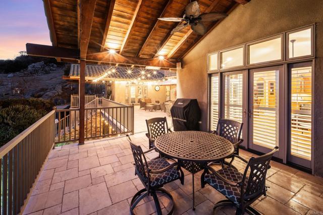 18351 WOODS HILL, Ramona CA: https://media.crmls.org/mediaz/af456b94-7b6f-40ac-9bfd-7918109767e2.jpg