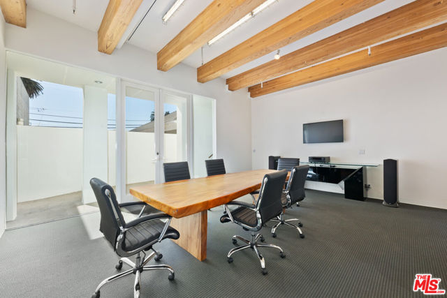 2224 Main Street, Santa Monica CA: https://media.crmls.org/mediaz/af45c1d8-1559-450f-bfb6-29c7d0dcfae1.jpg