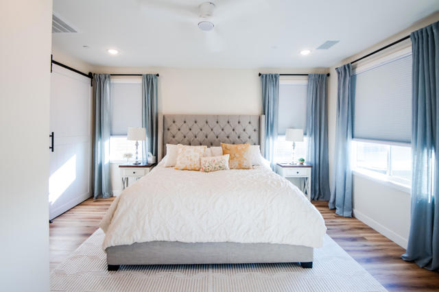 42695 Torno Place, Indio CA: https://media.crmls.org/mediaz/af45d340-bd47-460d-a0a1-90dabb58424c.jpg