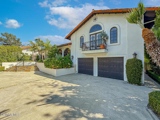 1832 Calle Salto, Thousand Oaks CA: https://media.crmls.org/mediaz/af462c62-263c-481e-b2fd-ca3389d8d410.jpg