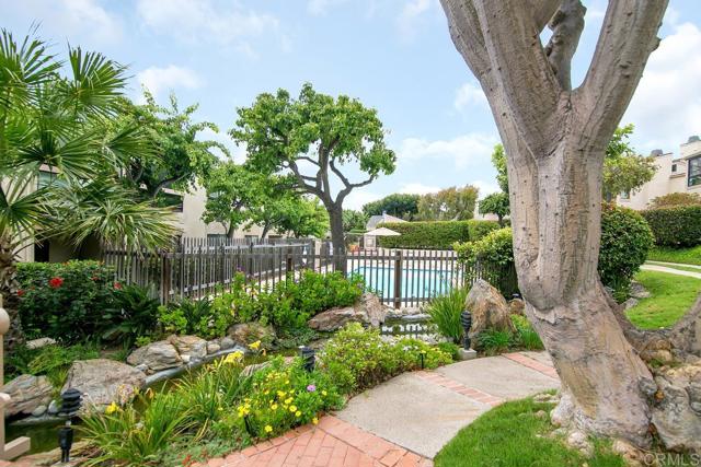 Detail Gallery Image 39 of 43 For 585 S Sierra Avenue #26,  Solana Beach,  CA 92075 - 2 Beds | 2/1 Baths