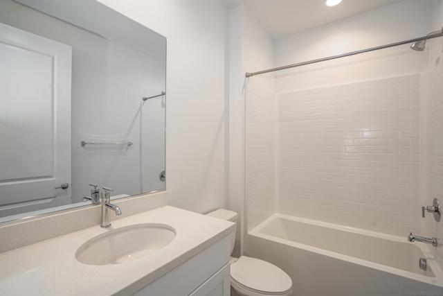 39818 Ninebark Ct, Temecula CA: https://media.crmls.org/mediaz/af46c1da-f6bb-4cd9-b0cd-d478fb7cb9b4.jpg