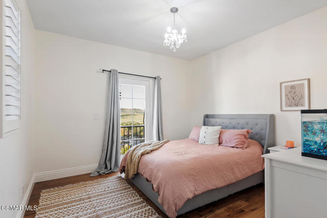 980 Via Anita, Newbury Park CA: https://media.crmls.org/mediaz/af4803a9-1b66-46db-a3b2-04c4908724ff.jpg