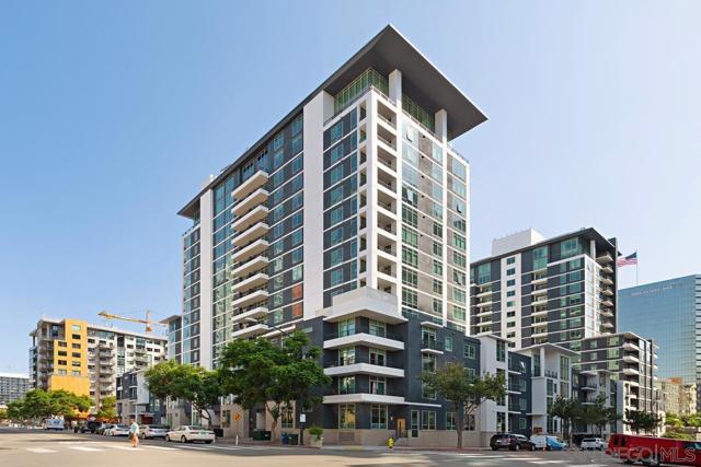 425 W Beech St, San Diego CA: https://media.crmls.org/mediaz/af4877e9-ba6d-4db8-99c4-699379b5948d.jpg