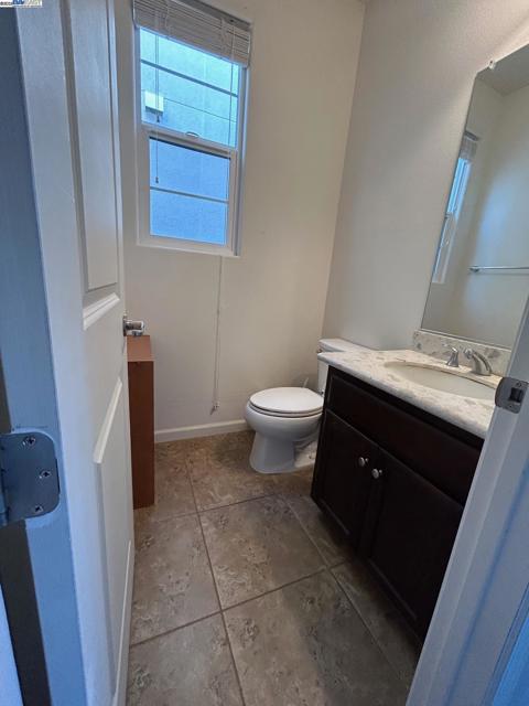 3002 Blackberry Ave, San Ramon CA: https://media.crmls.org/mediaz/af48a695-94ce-42a7-a1e3-b4f556943fed.jpg