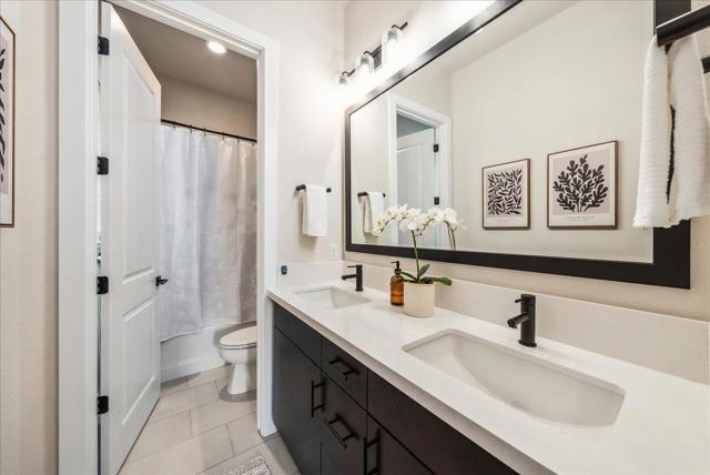 2999 Bluffs Drive, Marina CA: https://media.crmls.org/mediaz/af48ba12-de13-4990-8558-cc1e1241f123.jpg