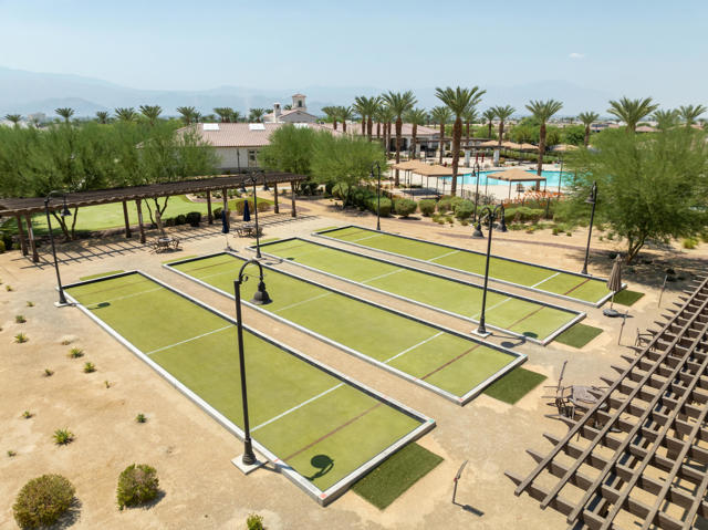 43606 Treviso Drive, Indio CA: https://media.crmls.org/mediaz/af48fd26-e6e8-4b36-8bd6-ece8771f187f.jpg