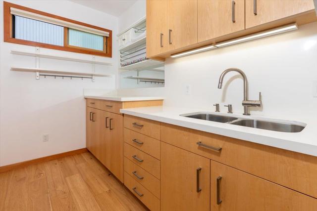 4150 Bye Way, Santa Cruz CA: https://media.crmls.org/mediaz/af4935dd-bc46-4b56-a925-999c803a2d9c.jpg