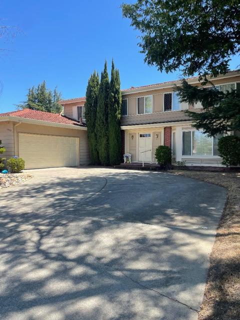 12637 Lido Way, Saratoga CA: https://media.crmls.org/mediaz/af495f60-87d6-4f22-a3aa-90fc64162fcf.jpg
