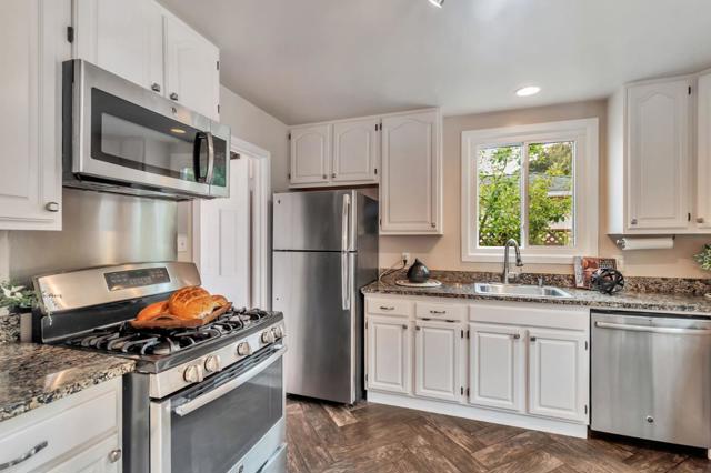 803 Thornhill Drive, Daly City CA: https://media.crmls.org/mediaz/af497121-7a99-4183-99b4-ad65ba659721.jpg