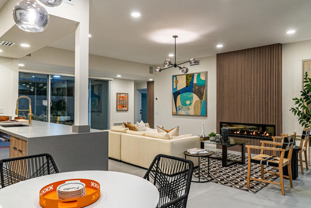 172 Desert Lakes Drive, Palm Springs CA: https://media.crmls.org/mediaz/af498aef-b5cd-4948-9174-46b5b766ac0a.jpg