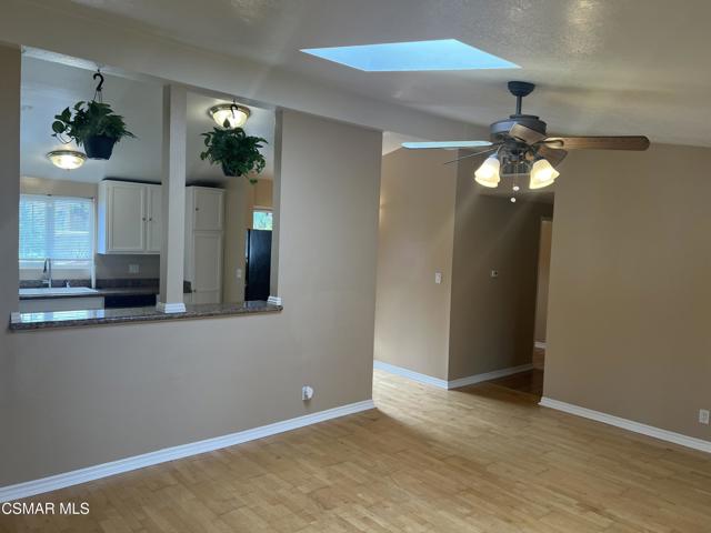731 Tudor Circle, Thousand Oaks CA: https://media.crmls.org/mediaz/af4a0b8f-a9bc-4c60-b53e-7b636ecc49bc.jpg