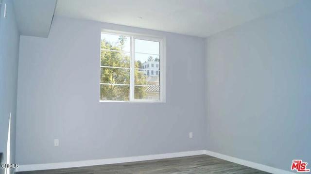 Detail Gallery Image 8 of 15 For 1111 Echo Park Ave #303,  Los Angeles,  CA 90026 - 1 Beds | 1 Baths