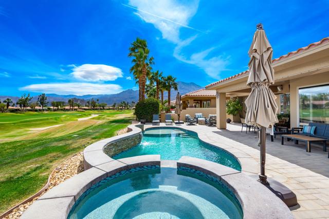 80305 Cedar, La Quinta CA: https://media.crmls.org/mediaz/af4b03b9-8eae-433c-ad98-cb82a57c81a8.jpg