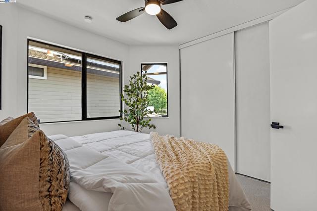 2227 Foxhill Drive, Martinez CA: https://media.crmls.org/mediaz/af4b4b1d-f400-4bd5-923d-807ee25ec7fe.jpg
