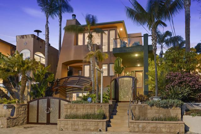 Detail Gallery Image 1 of 1 For 2141 Cambridge Ave, Cardiff By The Sea,  CA 92007 - 4 Beds | 3/1 Baths